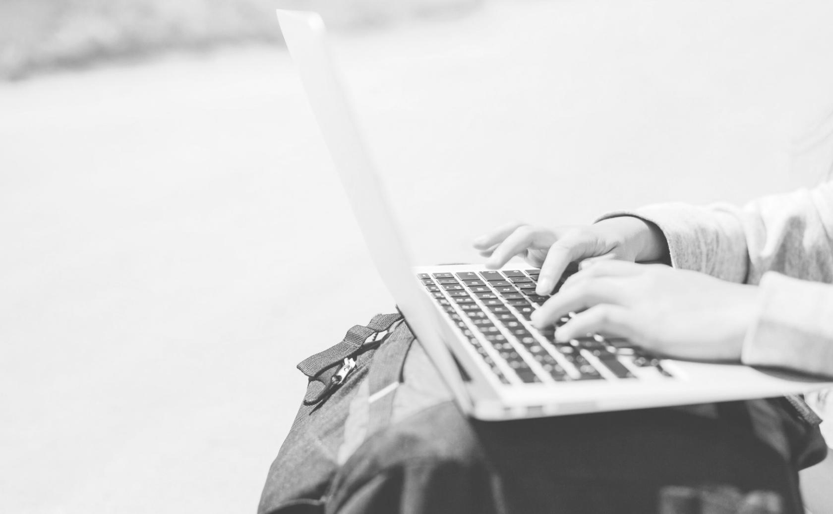 Team collaboration session for custom data analysis program requirements